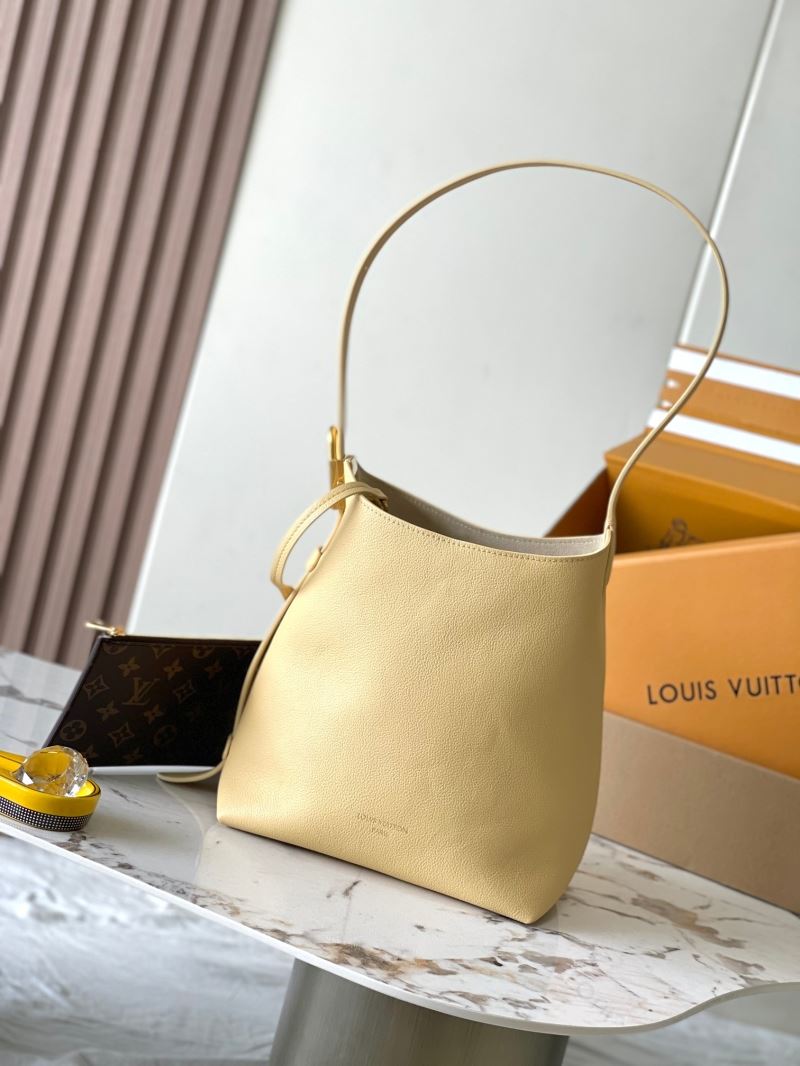 Louis Vuitton Hobo Bags